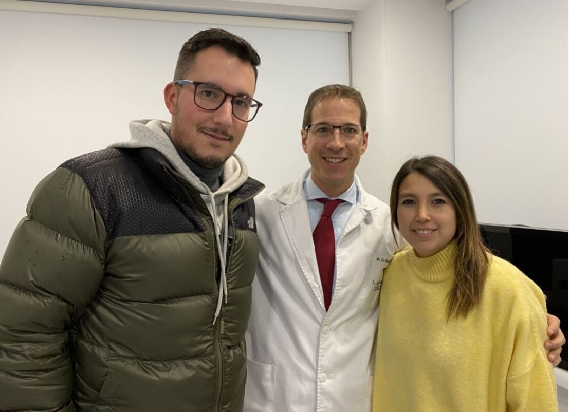 Dr Macia con paciente